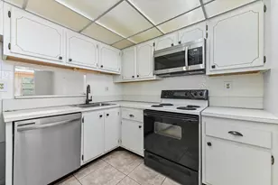 2650 NW 49th Ave, Lauderdale Lakes, FL 33313 - Photo 11