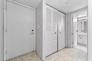 2650 NW 49th Ave, Lauderdale Lakes, FL 33313 - Photo 13