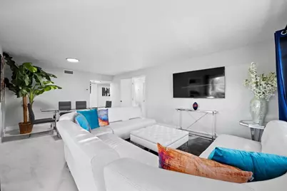 5500 Tamberlane Circle #105, Palm Beach Gardens, FL 33418 - Photo 9