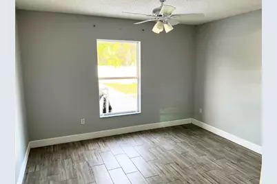 517 NW Sherbrooke Avenue, Port Saint Lucie, FL 34983 - Photo 11