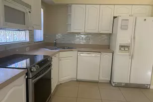 8008 Via Hacienda, Palm Beach Gardens, FL 33418 - Photo 5