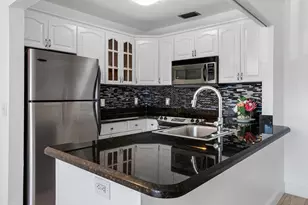 4201 S Ocean Blvd, South Palm Beach, FL 33480 - Photo 5