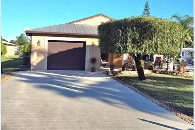 20 Silver Oak Drive, Port Saint Lucie, FL 34952 - Photo 1