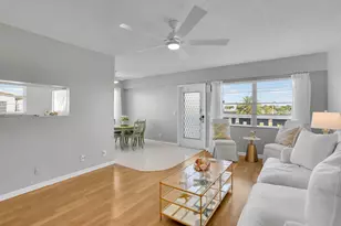 336 Dorset H, Boca Raton, FL 33434 - Photo 5