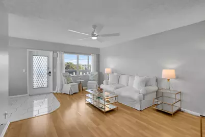 336 Dorset H, Boca Raton, FL 33434 - Photo 3