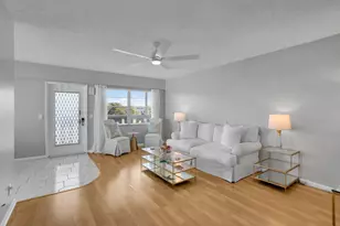 336 Dorset H, Boca Raton, FL 33434 - Photo 3