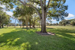 9460 Meadowood Dr, Fort Pierce, FL 34951 - Photo 27