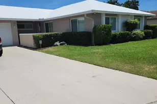 27 Vista Del Rio, Boynton Beach, FL 33426 - Photo 3