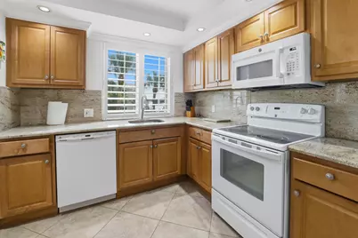 375 Beach Road #201, Tequesta, FL 33469 - Photo 5