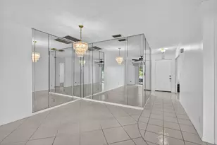 8747 Warwick Dr, Boca Raton, FL 33433 - Photo 9