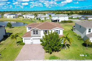 12623 NW Copper Creek Dr, Port Saint Lucie, FL 34987 - Photo 7