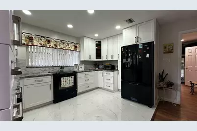 521 Sandpiper Circle, Delray Beach, FL 33445 - Photo 19