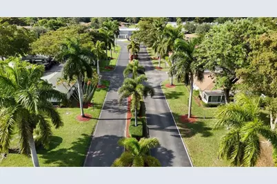 521 Sandpiper Circle, Delray Beach, FL 33445 - Photo 1