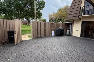 1210 12th Ct Ct, Palm Beach Gardens, FL 33410 - Photo 3