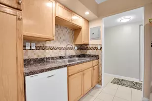 250 NE 20th St, Boca Raton, FL 33431 - Photo 7