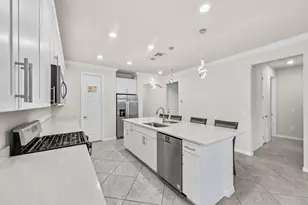 4762 Roldan Ct, Lake Worth, FL 33467 - Photo 9