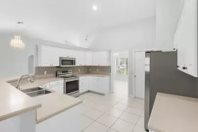 981 SW McCracken Ave Avenue, Port Saint Lucie, FL 34953 - Photo 9