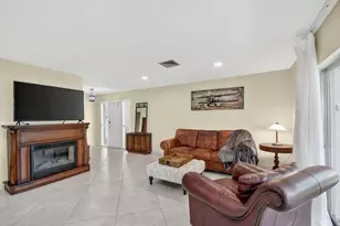 324 Orange Tree Dr, Atlantis, FL 33462 - Photo 11