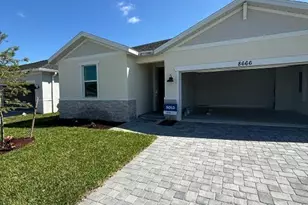 8666 Dahlia Cir, Port Saint Lucie, FL 34986 - Photo 17