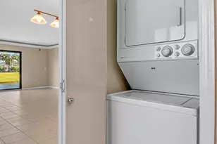 900 Greensward Ln, Delray Beach, FL 33445 - Photo 31