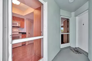 121 Wettaw Ln, North Palm Beach, FL 33408 - Photo 3