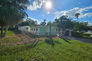 2909 SE 39th Ave, Okeechobee, FL 34974 - Photo 1