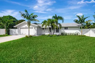 135 SE 28th Ct, Boynton Beach, FL 33435 - Photo 3