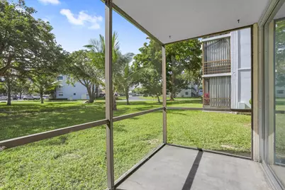 103 Royal Park Drive #1d, Oakland Park, FL 33309 - Photo 5