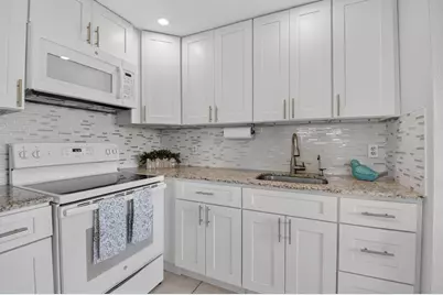 118 Monaco C, Delray Beach, FL 33446 - Photo 7