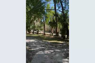 104 NE Charleston Oaks Drive, Port Saint Lucie, FL 34983 - Photo 7