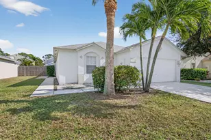 1430 Red Apple Ln, West Palm Beach, FL 33415 - Photo 3