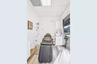 [Address not provided], West Palm Beach, FL 33415 - Photo 7