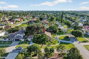 7598 W Country Club Blvd, Boca Raton, FL 33487 - Photo 33