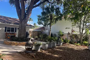 7598 W Country Club Blvd, Boca Raton, FL 33487 - Photo 35