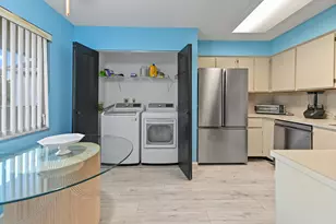 7286 Huntington Ln, Delray Beach, FL 33446 - Photo 9