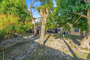 179 Dove Cir, Royal Palm Beach, FL 33411 - Photo 37