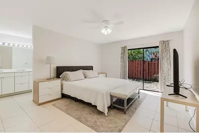 13506 Fountain View Boulevard, Wellington, FL 33414 - Photo 11