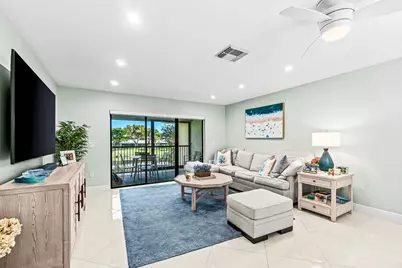 24 Stratford Drive E #D, Boynton Beach, FL 33436 - Photo 3