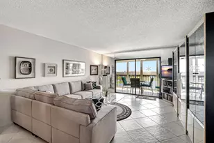 6866 Huntington Ln, Delray Beach, FL 33446 - Photo 21