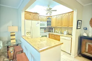 236 Kent N, West Palm Beach, FL 33417 - Photo 7