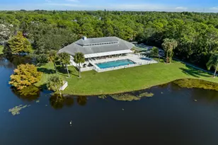 6760 SE Lillian Ct, Stuart, FL 34997 - Photo 9