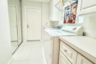 7701 Pine Island Way, West Palm Beach, FL 33411 - Photo 11