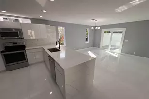 4243 Pine Hollow Cir, Greenacres, FL 33463 - Photo 7