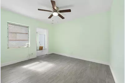 135 E 28th Street, Riviera Beach, FL 33404 - Photo 13