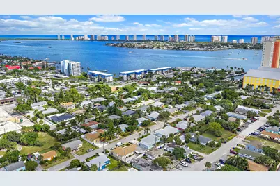 135 E 28th Street, Riviera Beach, FL 33404 - Photo 33