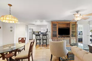 14 Colonial Club Dr, Boynton Beach, FL 33435 - Photo 7