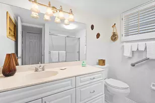 14 Colonial Club Dr, Boynton Beach, FL 33435 - Photo 17