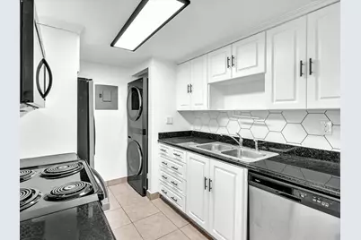 220 Lakeview Drive #210, Weston, FL 33326 - Photo 25