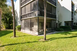2550 Presidential Way, West Palm Beach, FL 33401 - Photo 13