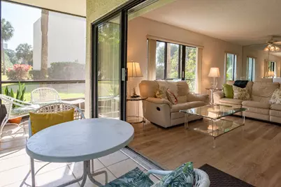 2550 Presidential Way #107, West Palm Beach, FL 33401 - Photo 11